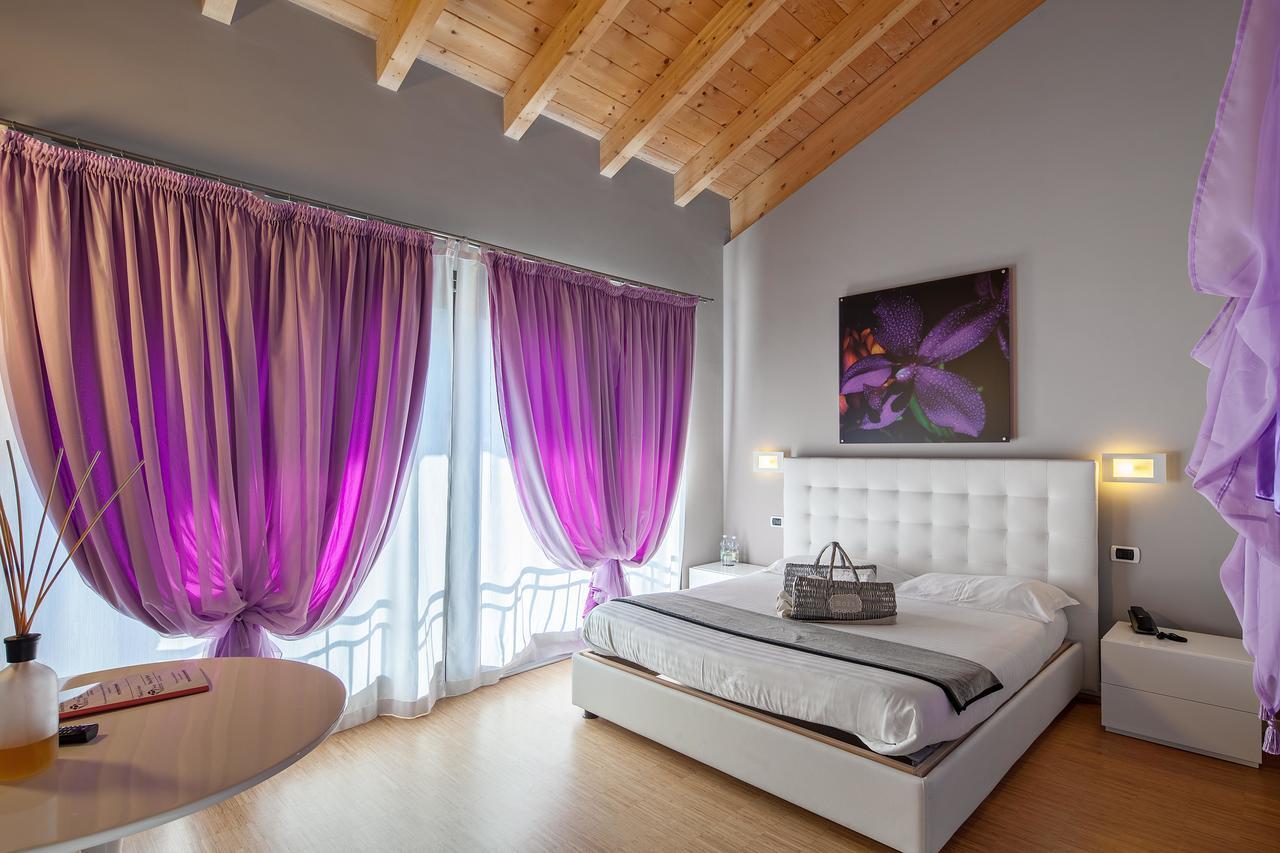 Tenuta Valdorso - Agri Resort Montechiaro D'acqui Buitenkant foto